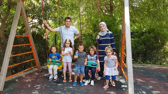 Amerikalı baba acil ameliyata girdi, çocuklarına Türk doktor sahip çıktı