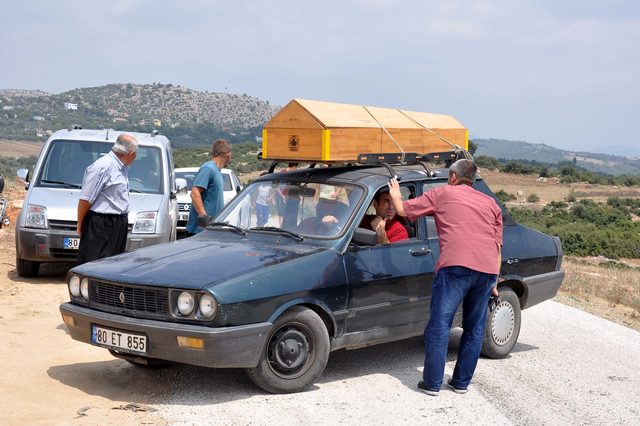 Köylülerden taş ocağına cenaze namazlı tepki