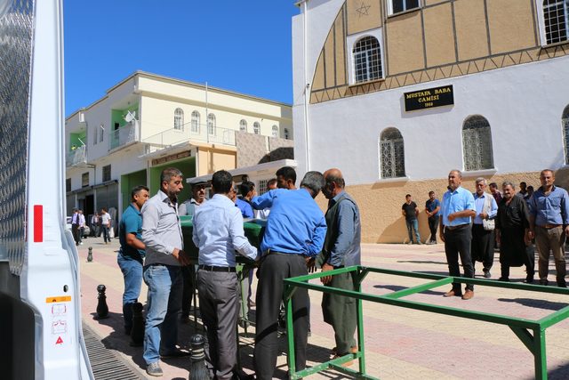 Arazi katliamı kurbanları gözyaşlarıyla uğurlandı