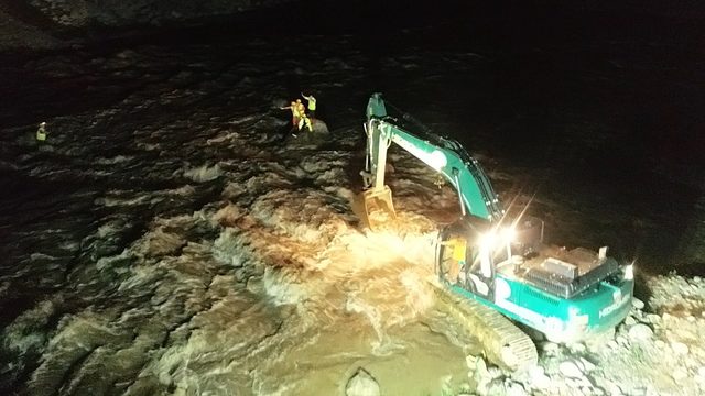 Rize'de gece taşkın tatbikatı