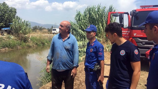 Otomobil sulama kanalına devrildi: 1 ölü, 2 yaralı
