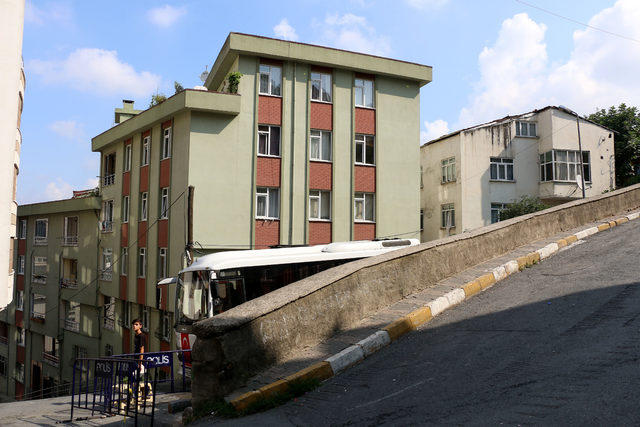 Sütlüce'de boşaltılan binalara