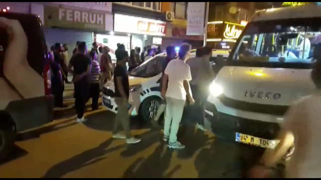 (Ek fotoğraflarla)- Maltepe'de çocuk kaçırma girişimine linç