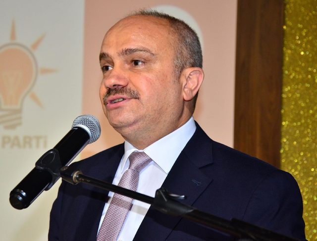 AK Partili Baybatur: CHP'de koltuğa yapışmış bir genel başkan var