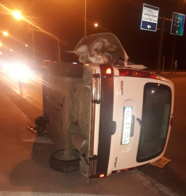 Amasya’da kamyonetler çarpıştı: 1'i çocuk 6 yaralı