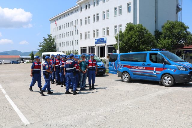 Sahte altınla 555 bin liralık dolandırıcılığa 8 gözaltı