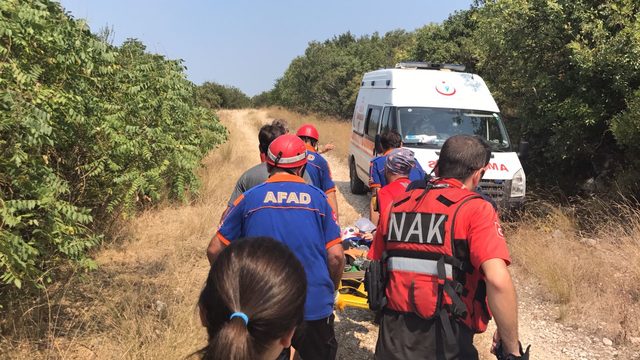 Yamaş parüşütü sert iniş yaptı, yaralanan genç kız kurtarıldı