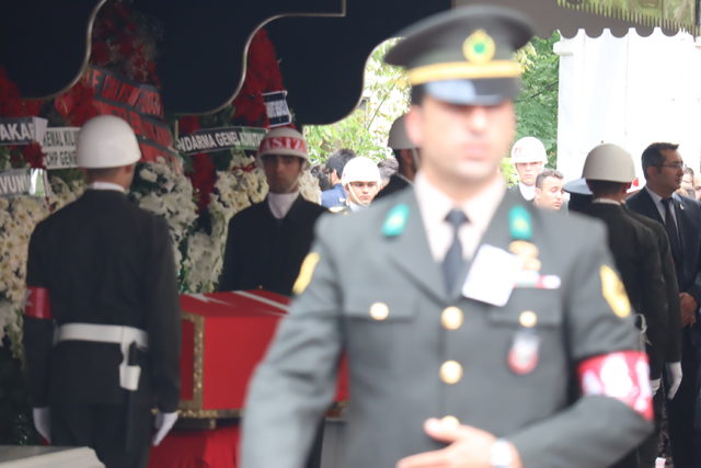 Hakkari şehidi İsa Erçetin son yolculuğuna uğurlandı
