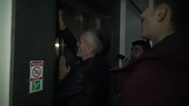 Kadıköy'de ilginç olay Asansördeyken elektriği kestiler Son Dakika